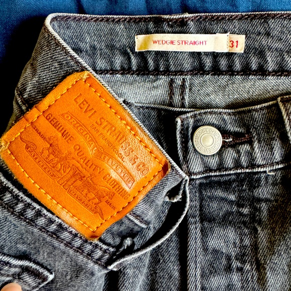 LEVI’S Wedgie Straight Leg Ankle Jeans SZ31 - Picture 1 of 3